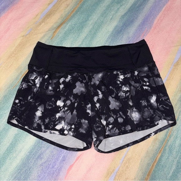 Lululemon Run Times Short Dusk Dye White Black / Black Size 4 - Picture 5 of 9